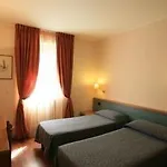 Roma Hotel