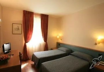 Roma Hotel