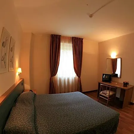 Roma 3*