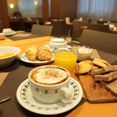 Roma Hotel 3*
